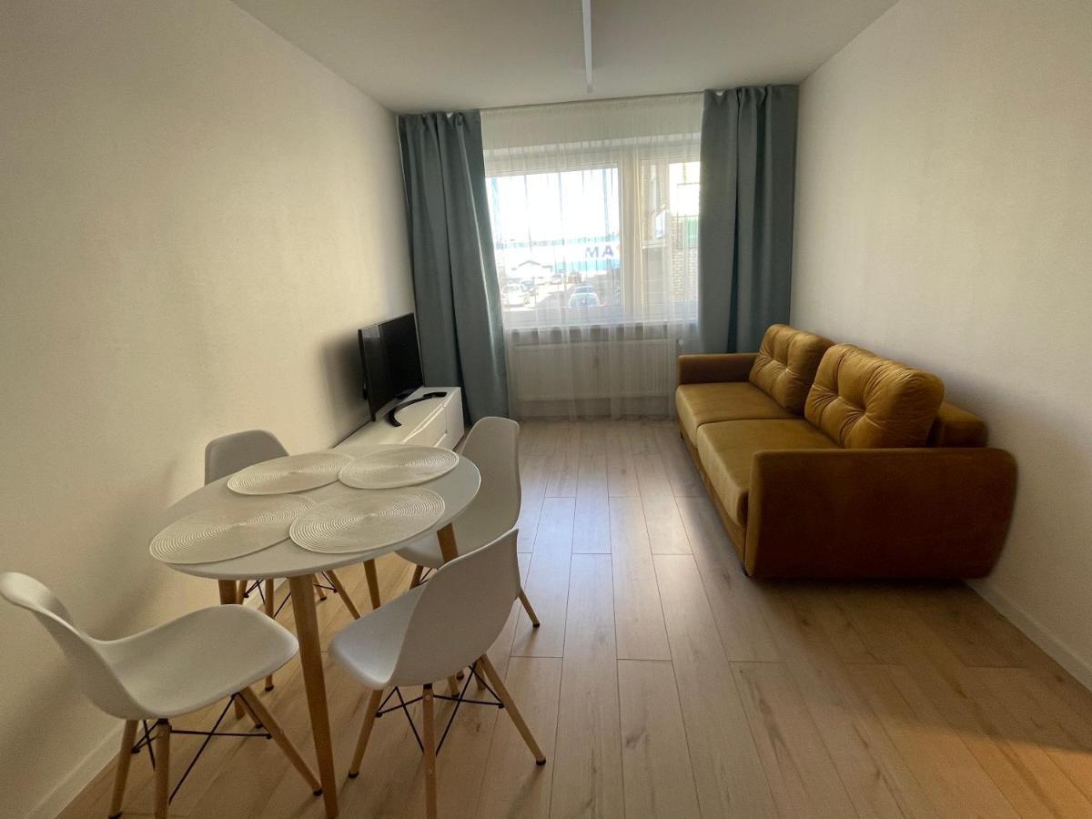 Mb Livinga Apartamentai Taikos G Mažeikiai Dış mekan fotoğraf
